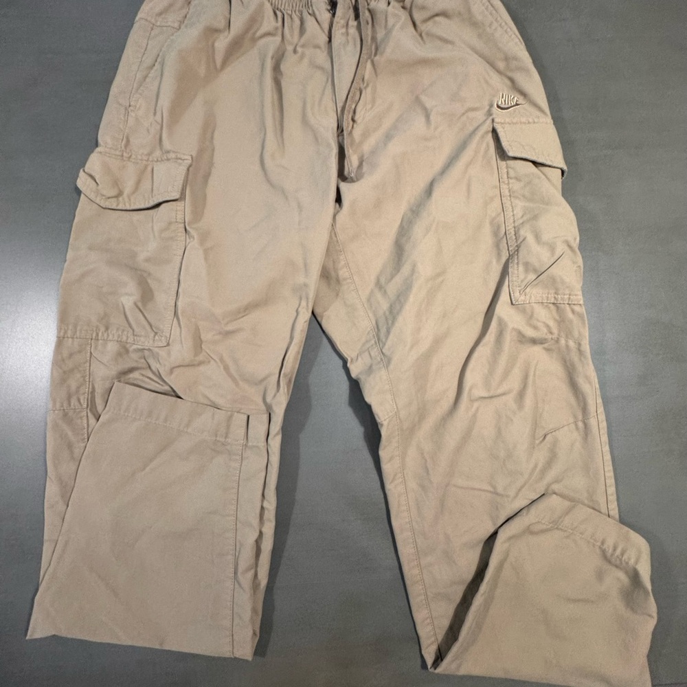 Nike Men's Beige Cargo Pants
